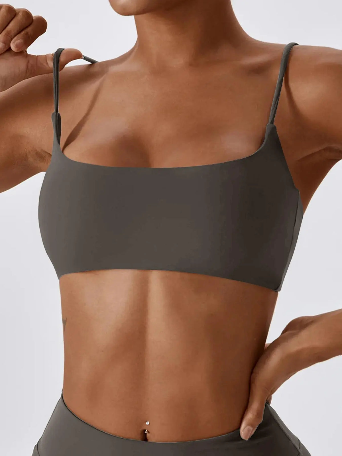 Elevate Your Workout with Our Women's Solid Wireless Sports Bra - Strappy, Breathable, and Perfect for Yoga and Gym Sessions