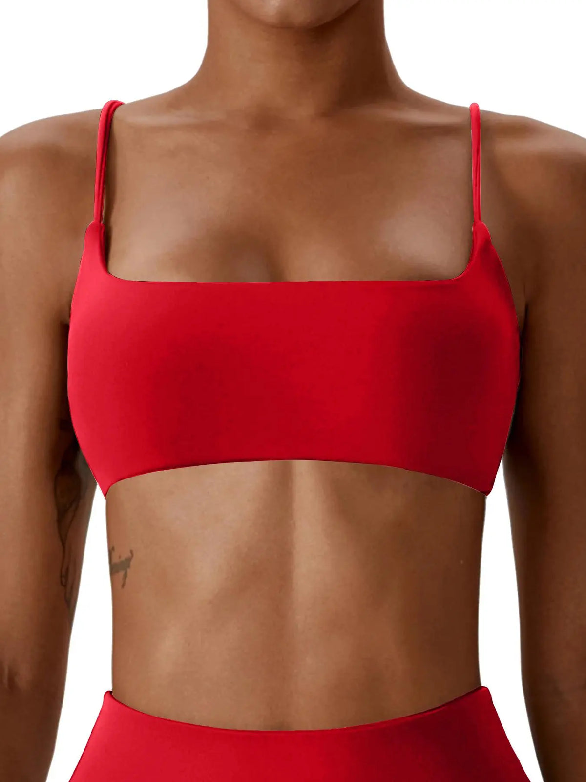 Elevate Your Workout with Our Women's Solid Wireless Sports Bra - Strappy, Breathable, and Perfect for Yoga and Gym Sessions