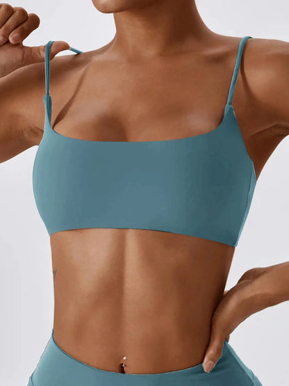 Elevate Your Workout with Our Women's Solid Wireless Sports Bra - Strappy, Breathable, and Perfect for Yoga and Gym Sessions